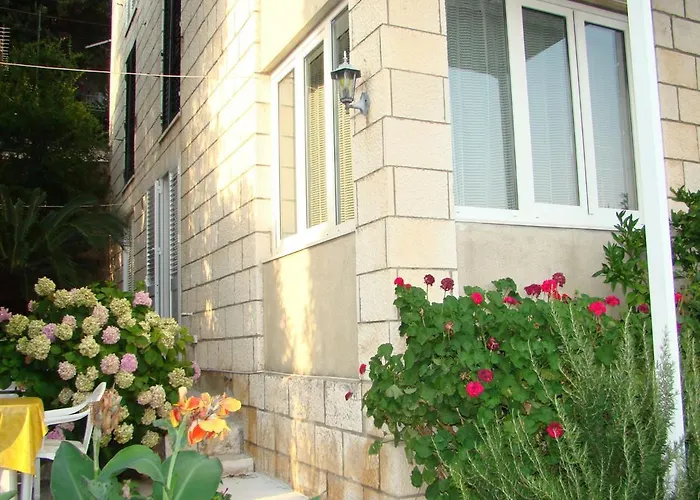 Lasic Apartment *